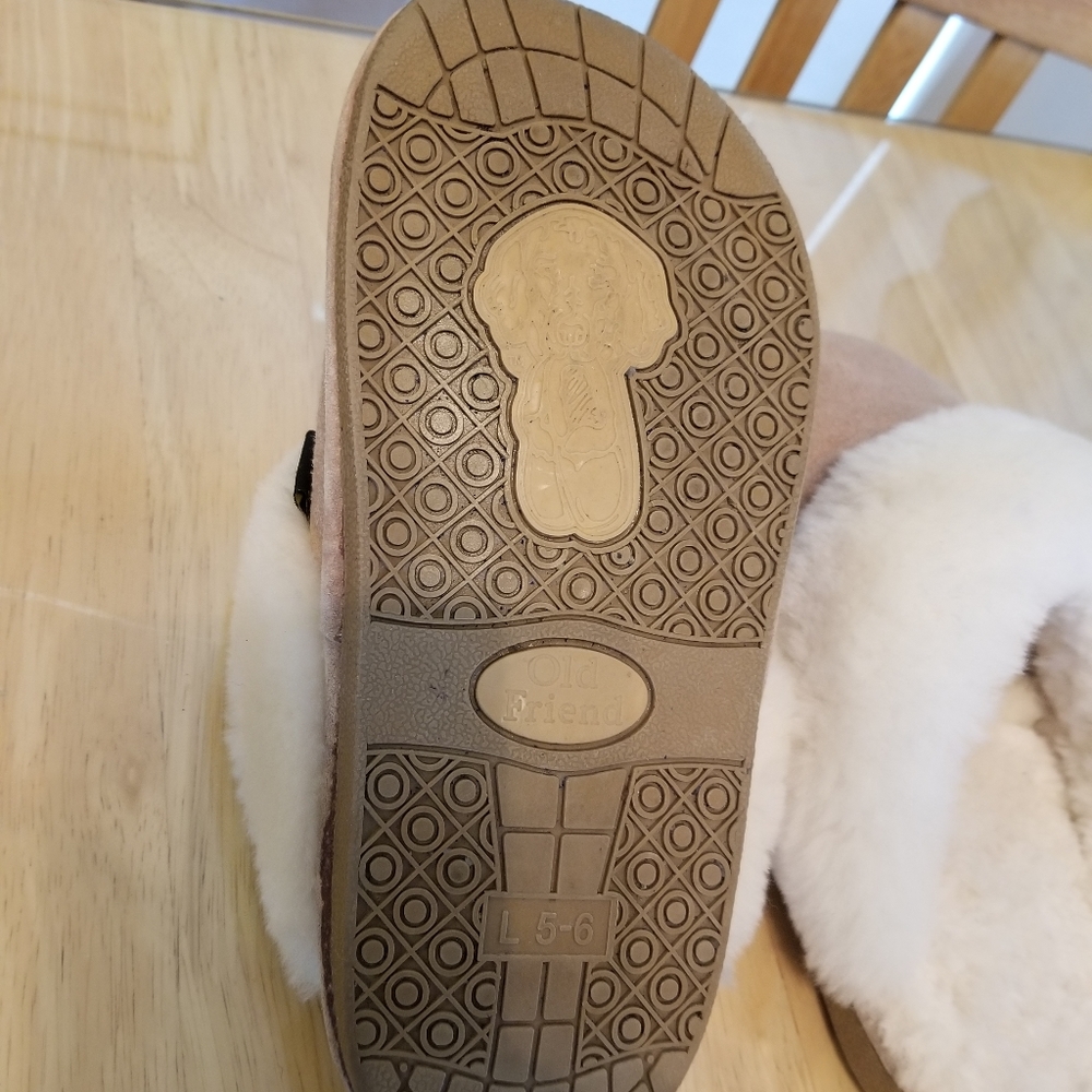 Women's Old Friends Slippers Size 5/6 - Picture 3 of 16
